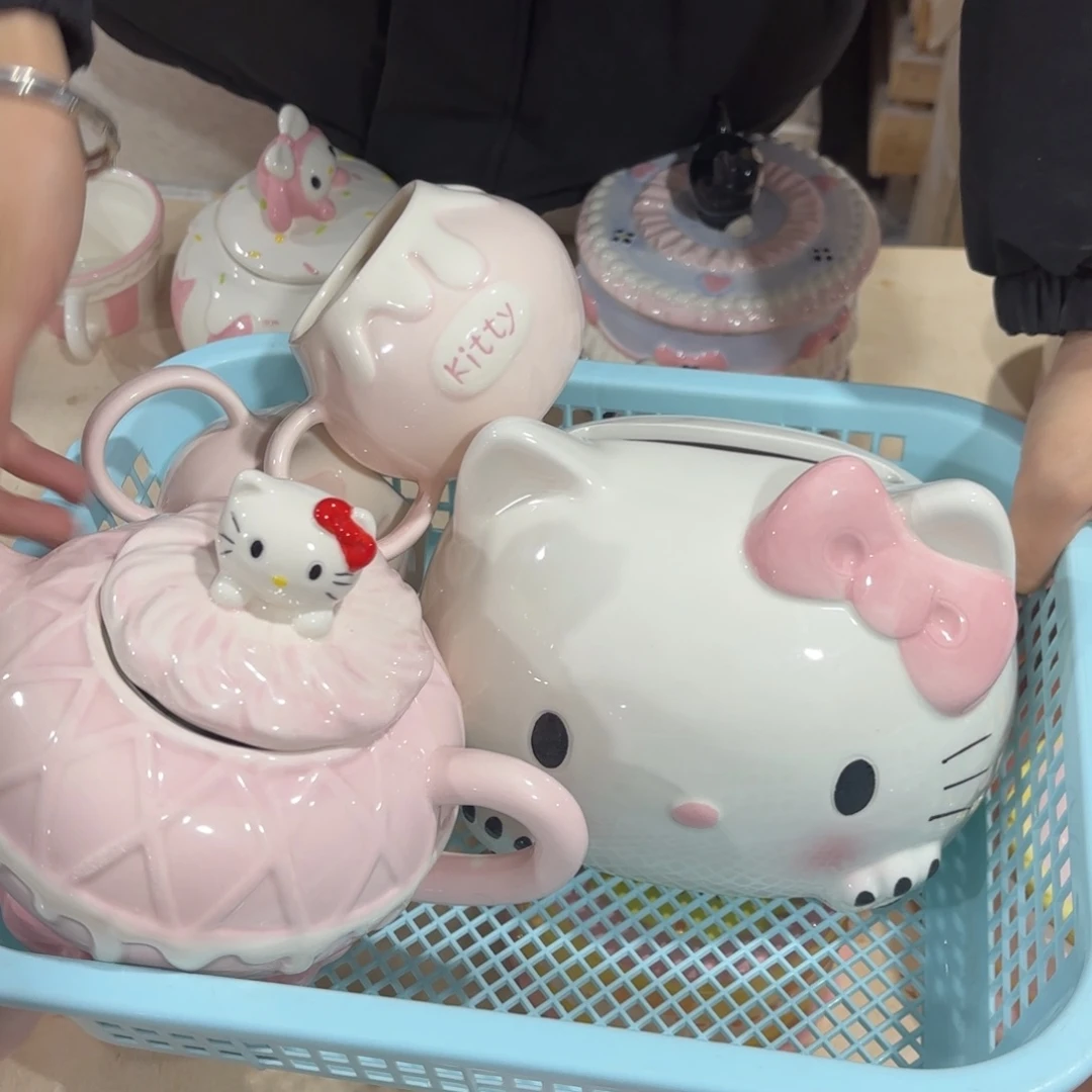 我也想要一个这样的朋友紫砂陶瓷和金属表面上产生