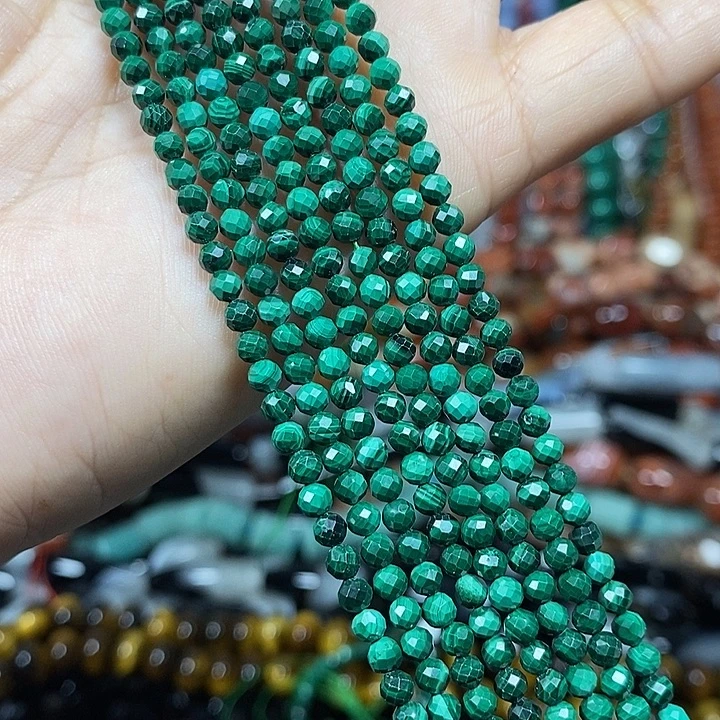 玛瑙/玉髓未镶嵌珠宝半成品天然孔雀石切面卡3mm一条