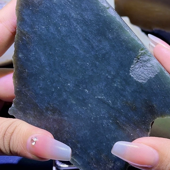 未镶嵌和田玉（糖玉）珠宝半成品