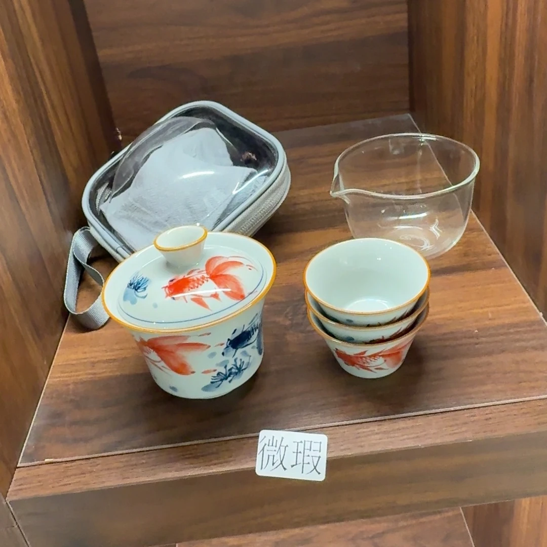 釉下手绘茶具微瑕