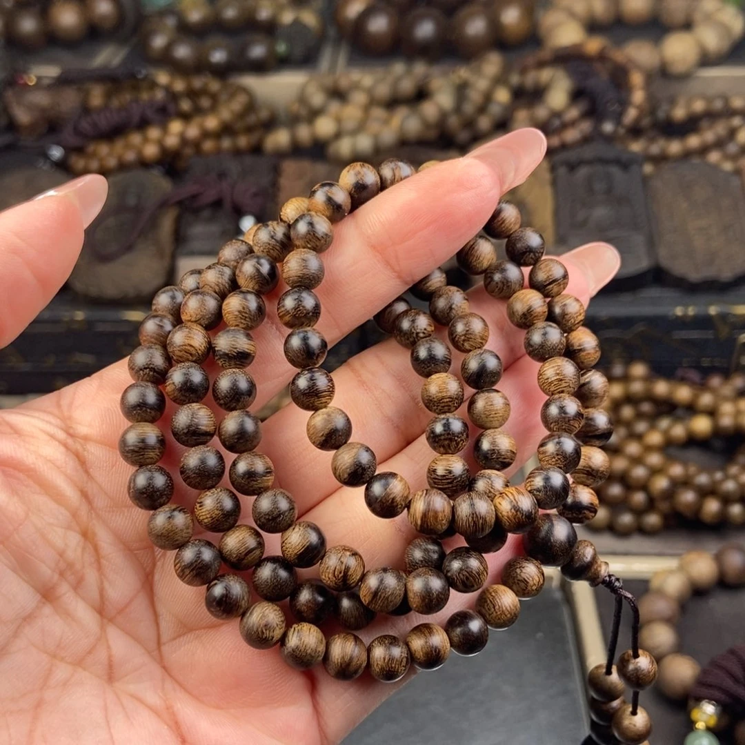 沉香手串時***。越南芽庄白留疤