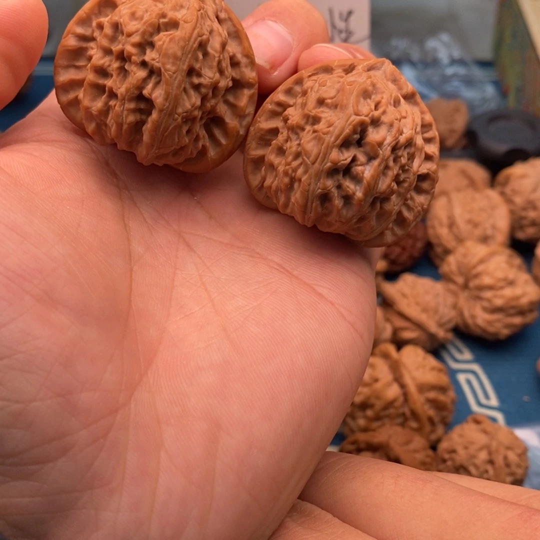 吊坠文玩核桃文玩核桃手把件白狮子