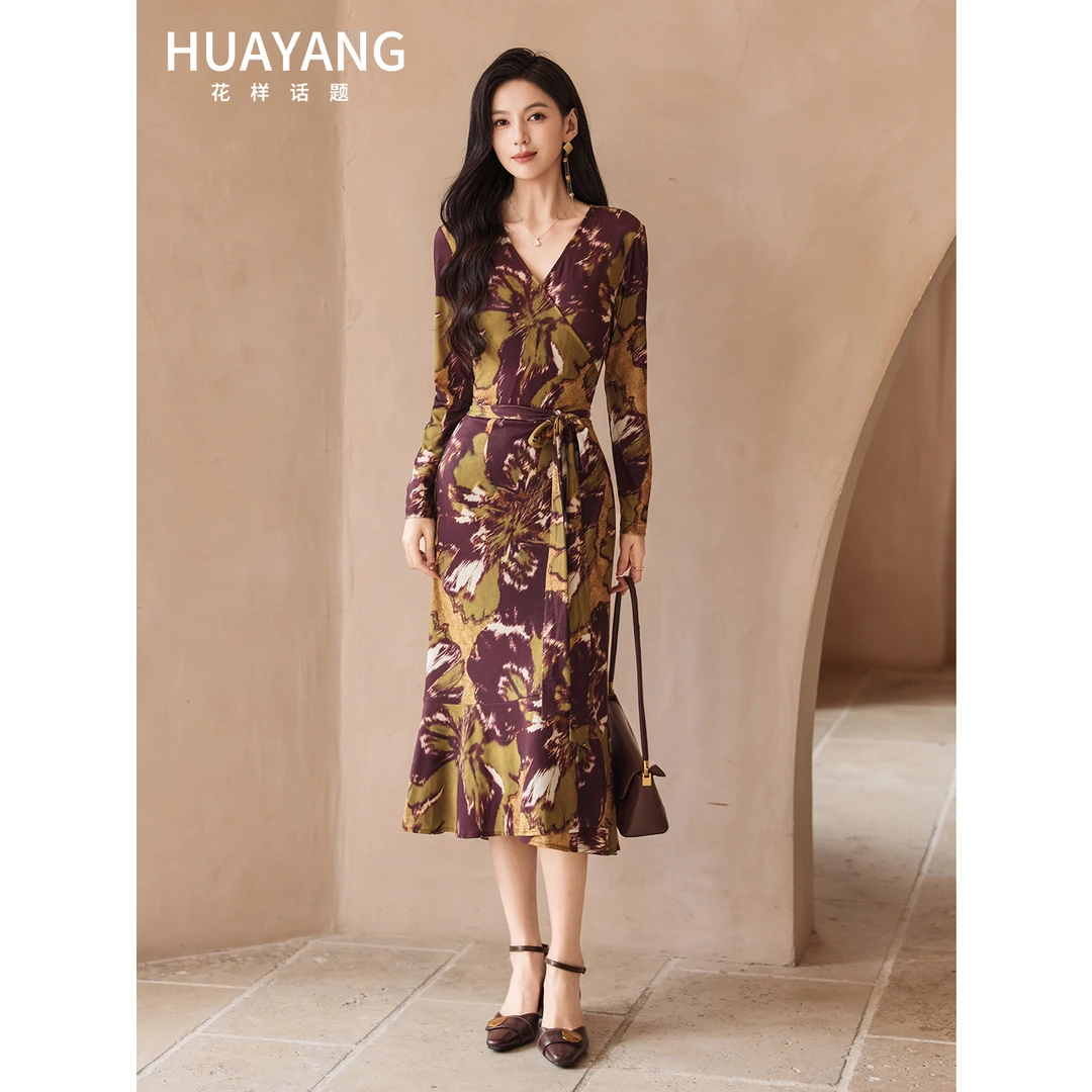 法式连衣裙女新款早秋长袖鱼尾摆收腰修身裙气质度假漂亮裹裙