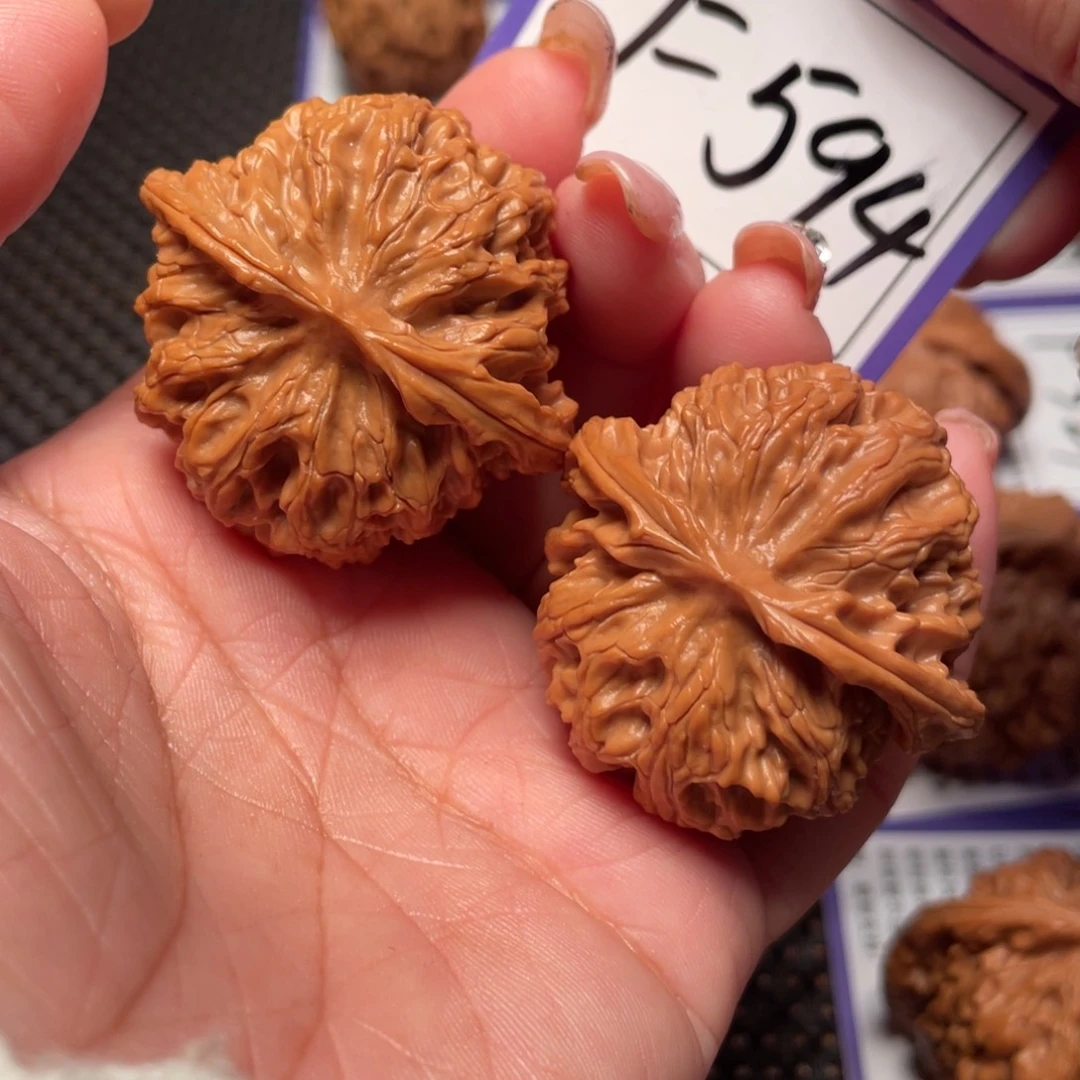 文玩核桃把件594号苹果41