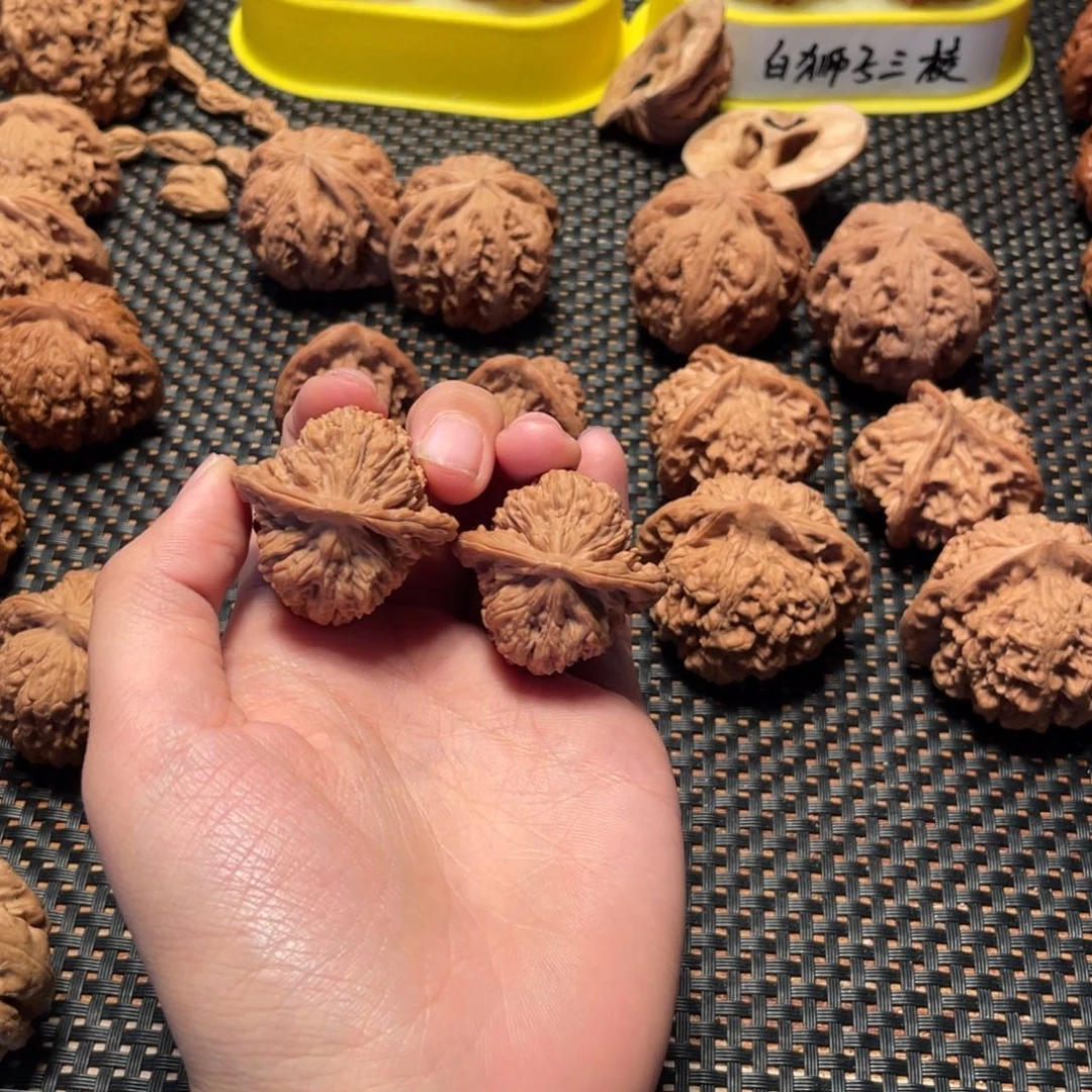 欣***士吊坠文玩核桃35小楼
