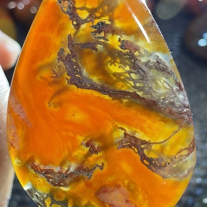 方***冀玛瑙/玉髓未镶嵌颈饰