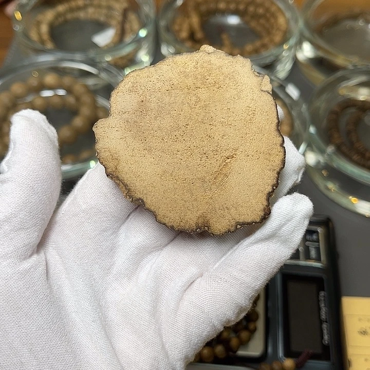 汐***️香榧木菩萨7mm多天然谢谢支持