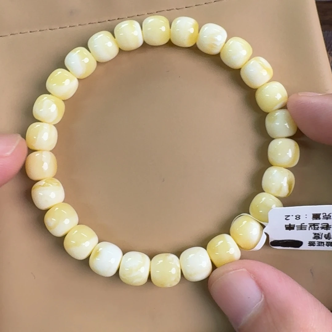 琥珀未镶嵌裸石01800000000