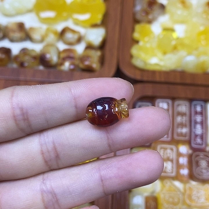 橄榄核吊坠小鱼10