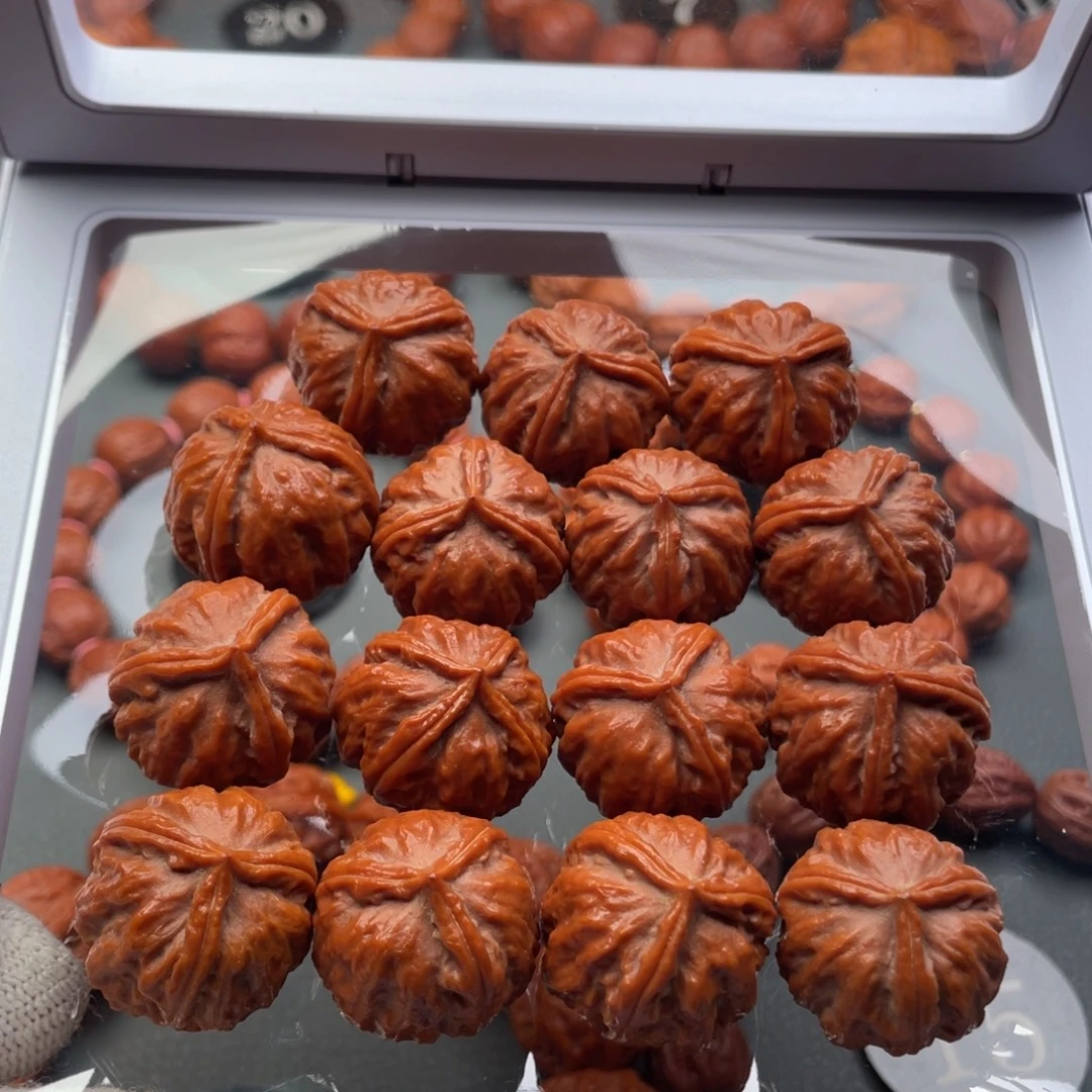 吊坠文玩核桃野生核桃异形三棱秋子