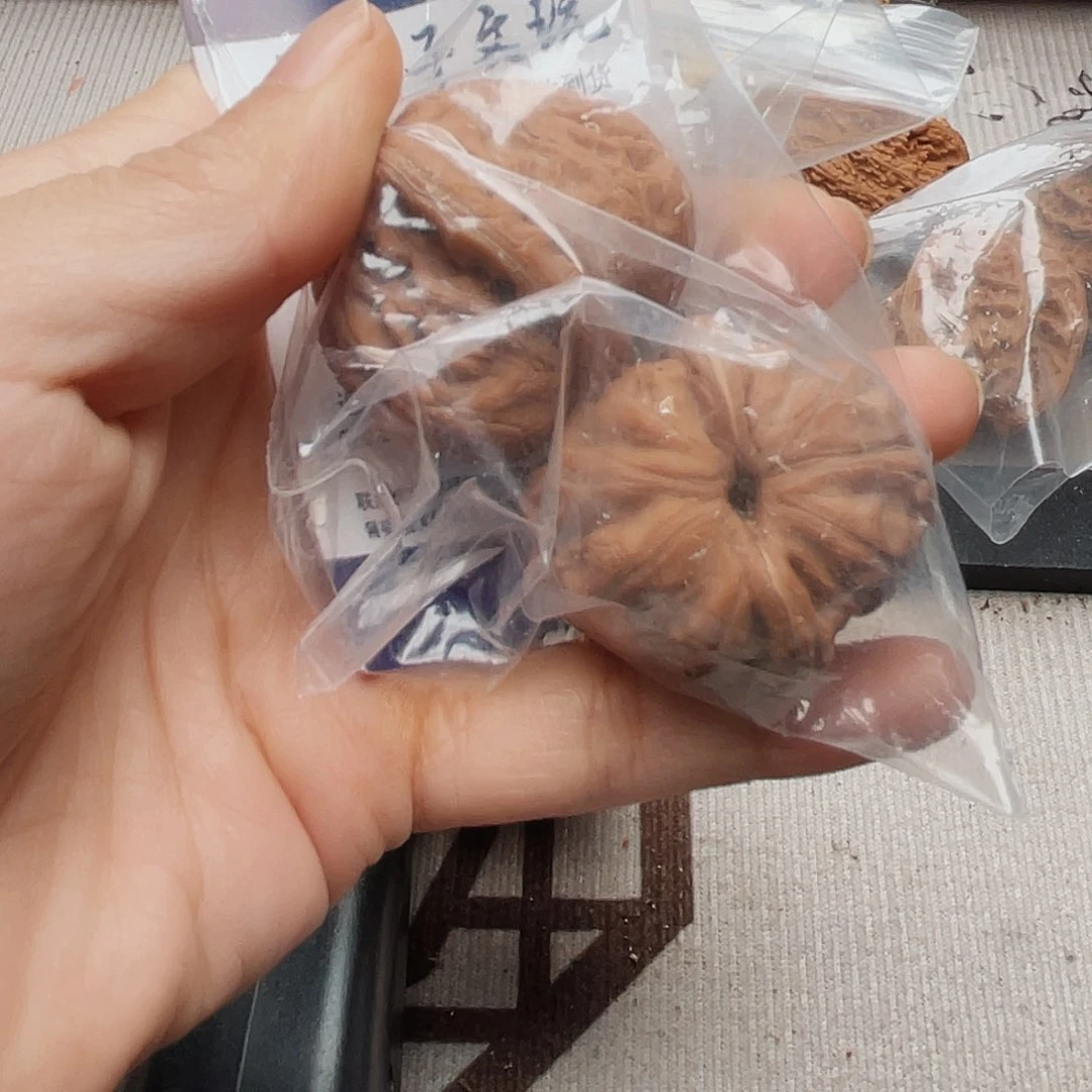 M**哥元宝和皇后是真的