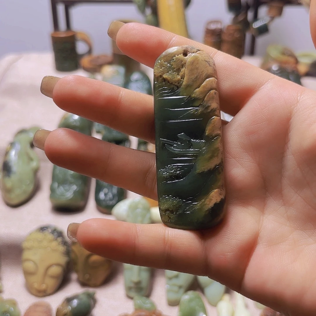 岫岩河磨玉（透闪石质玉）未镶嵌挂件