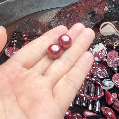 【闪购商品】天然辰砂。天然原矿朱砂珠子