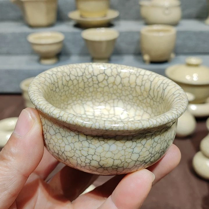 龚东华老师梅花墨纹作品