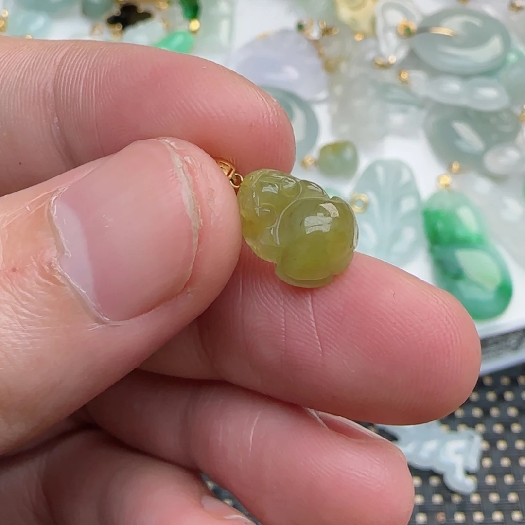 【闪购商品】翡翠颈饰18K金镶嵌小貔貅