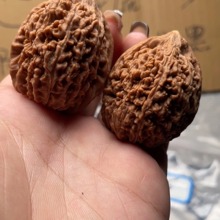 ****猪把件文玩核桃大蒜头35
