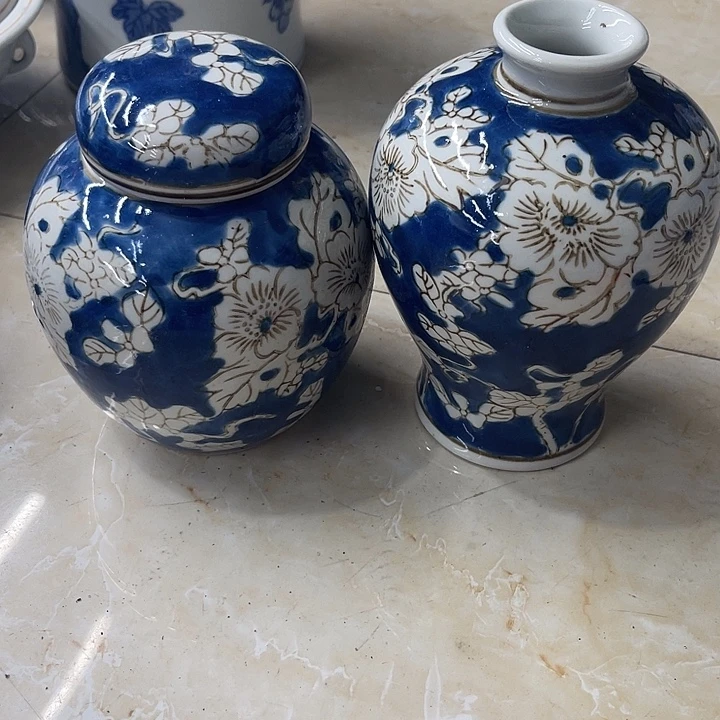摆件两个. 微瑕介意勿拍不退不换
