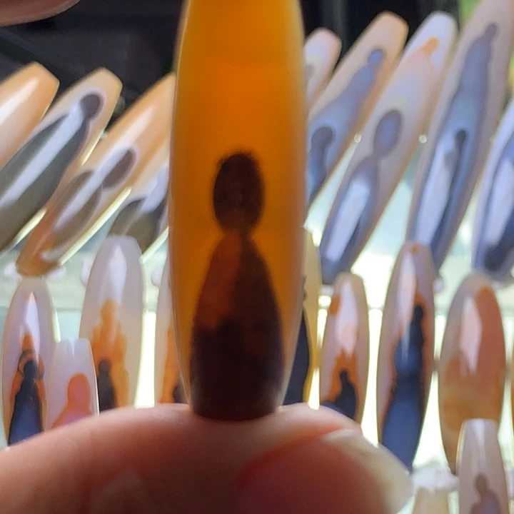 未镶嵌颈饰玛瑙/玉髓38