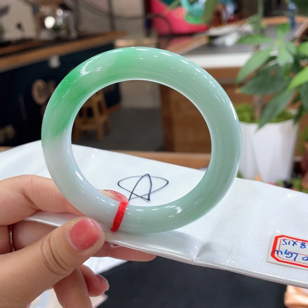 翡翠未镶嵌手镯57胖胖圆 冰阳绿 性价比好高 所见即所得