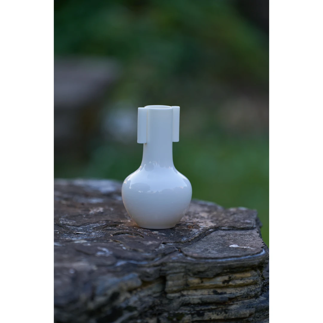 守艺 · 贯耳 玉瓶 曾玉真作品 德化白瓷 长9.5 宽9.5 高17cm