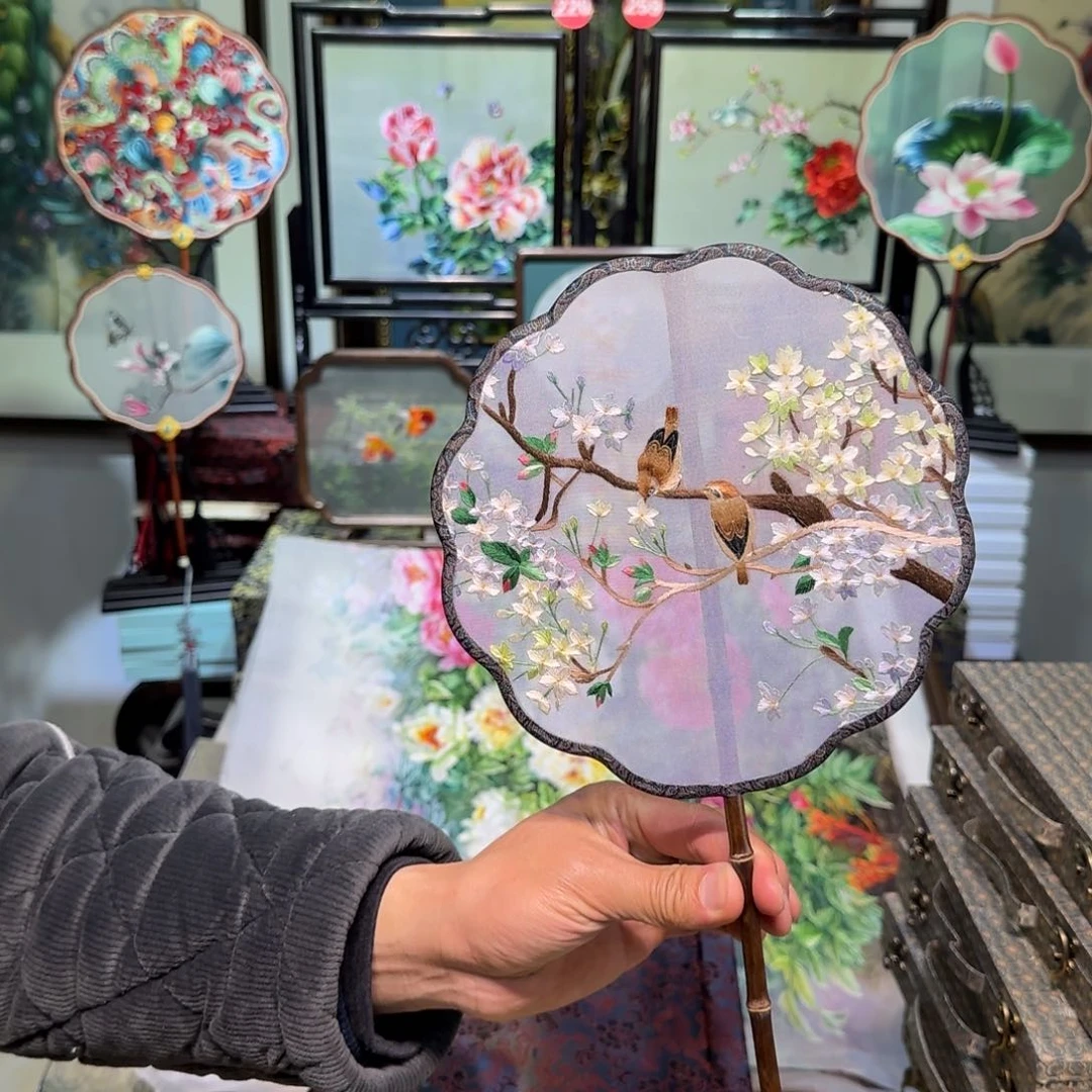 刺绣刺绣工艺精湛