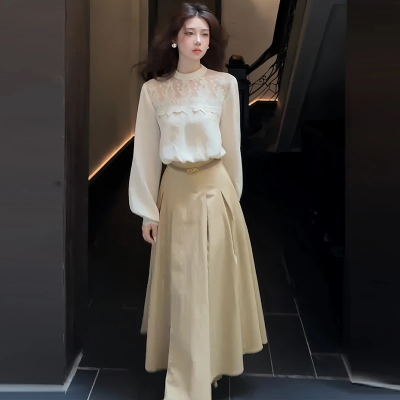 早秋季高级感轻奢减龄洋气法式杏色上衣女高腰大裙摆半身裙两件套