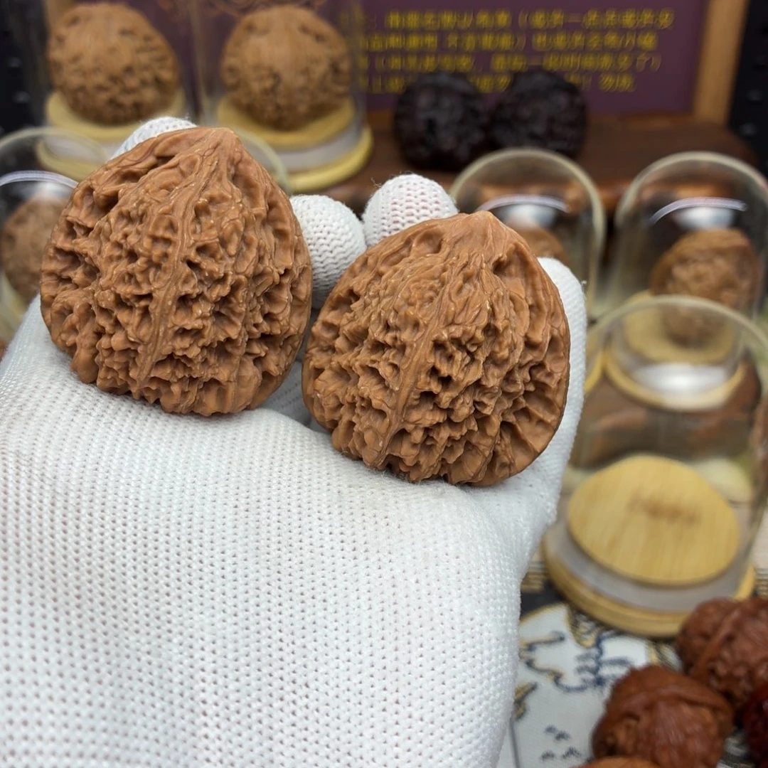 吊坠文玩核桃南疆三角