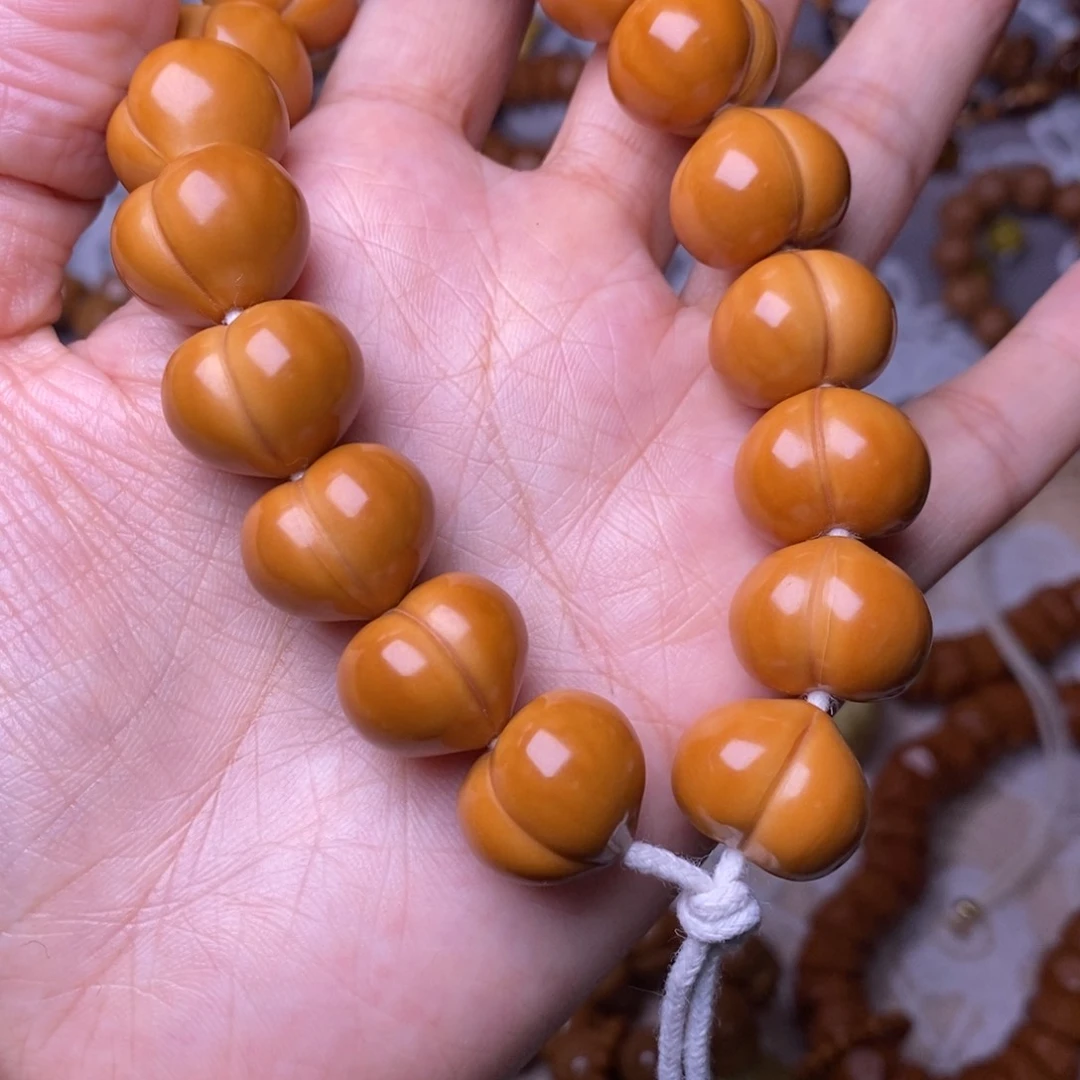 把件猴头核桃柯基屁桃高定