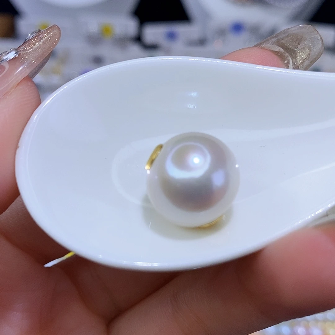 颈饰银S925镶嵌淡水珍珠
