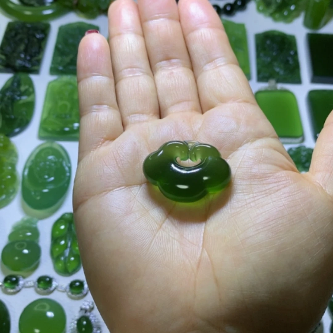 【闪购商品】蛇纹石玉颈饰未镶嵌