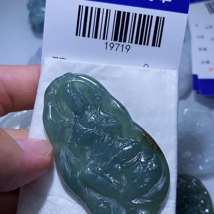 翡翠未镶嵌颈饰天光墟翡翠市场现金代购