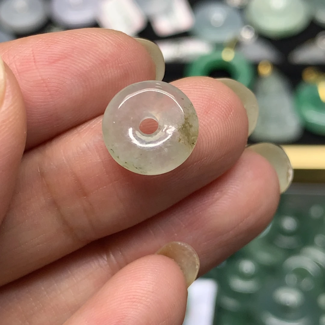 吊坠(不含链)未镶嵌翡翠有纹裂