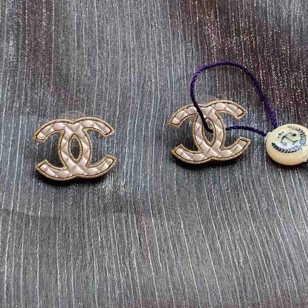 95新 Chanel/香奈儿 Chanel双c菱格耳钉