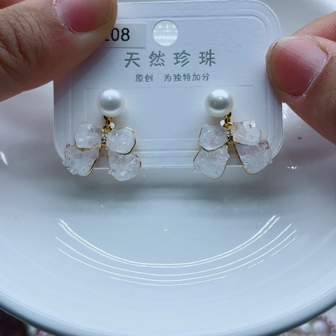 银S925镶嵌耳饰淡水珍珠