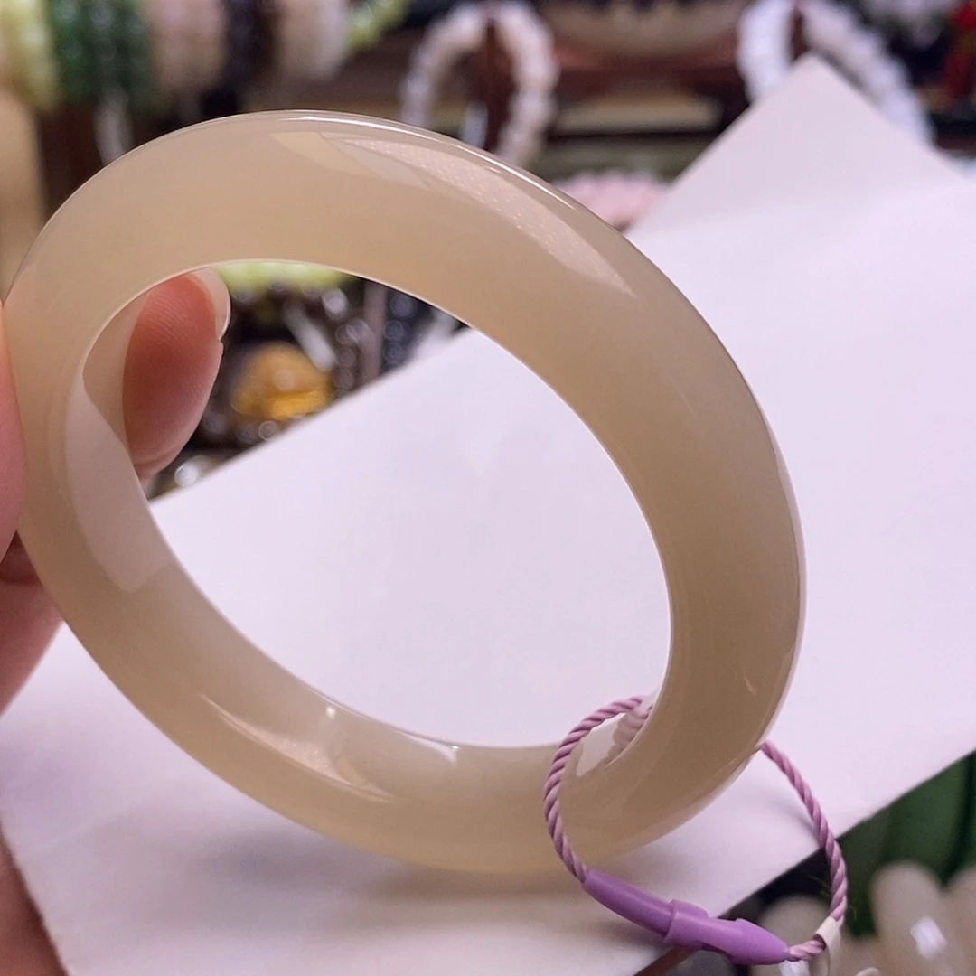 颈饰未镶嵌和田玉浓藕粉红粉脂膏老矿料手镯54.8