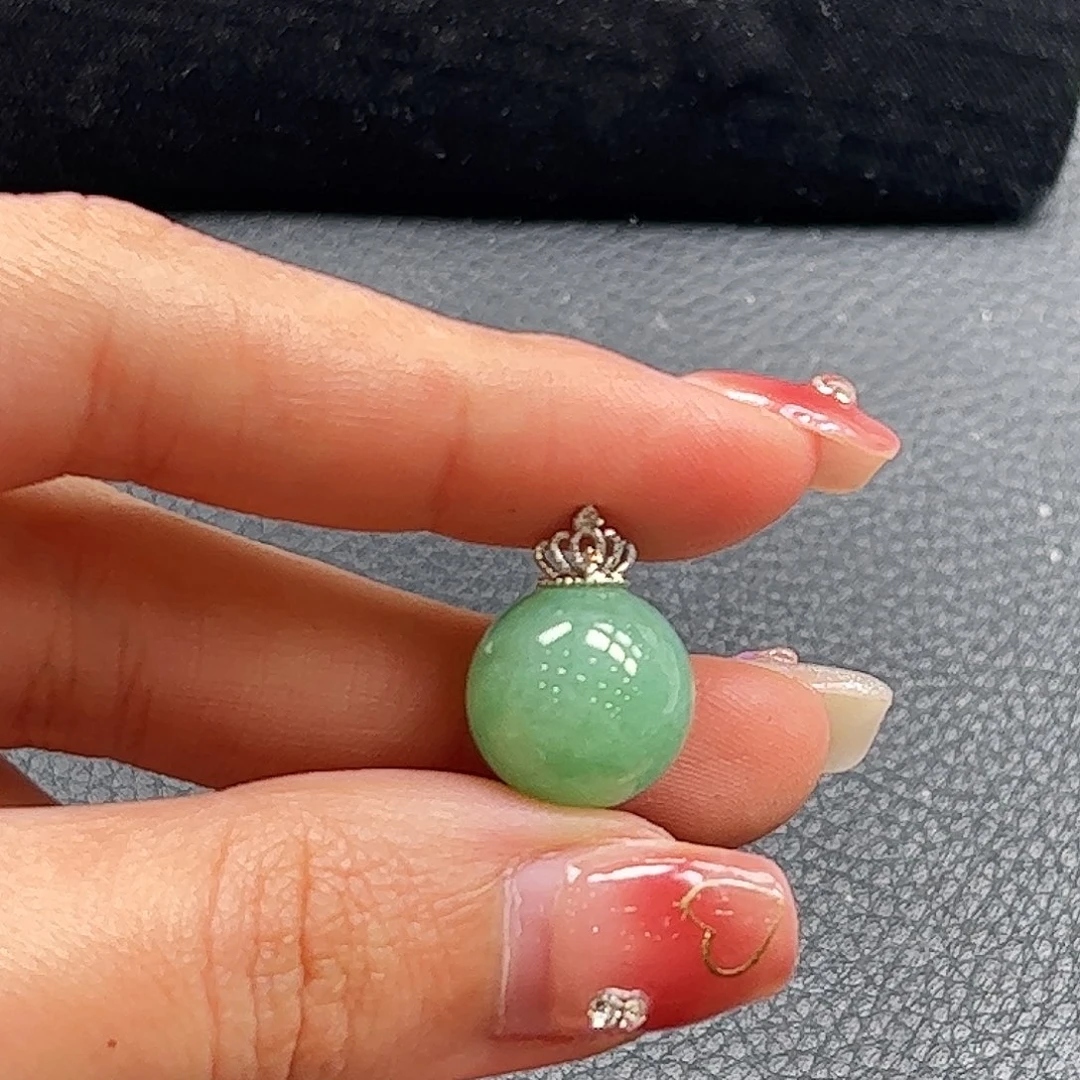 翡翠颈饰18K金镶嵌珠珠