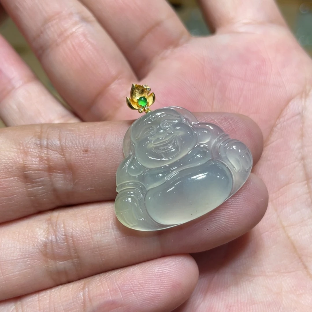 颈饰18K金镶嵌翡翠佛公