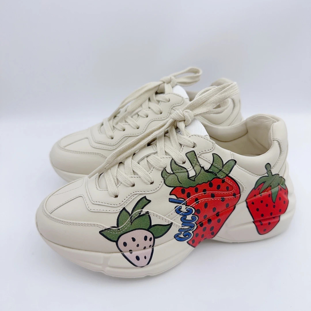 99新 GUCCI/古驰 34码/草莓印花老爹鞋/01812
