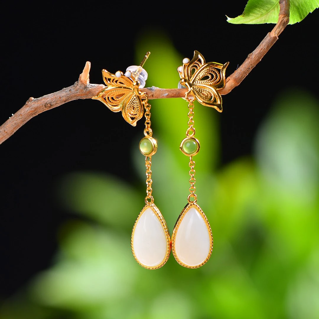 s925银镶嵌和田玉水滴配多宝耳坠7745