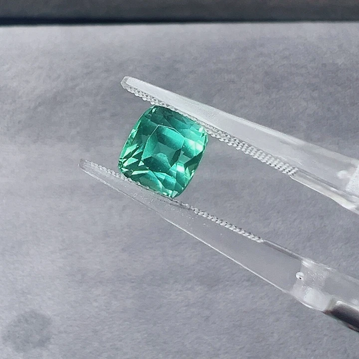 未镶嵌裸石碧玺2.7ct 天然阿富汗碧玺