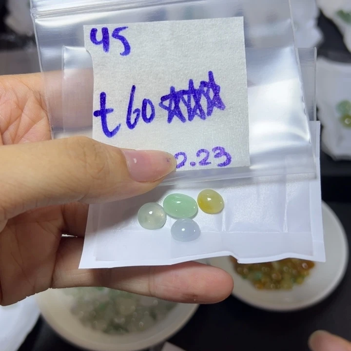 【闪购商品】定制翡翠未镶嵌✨*✨不退换