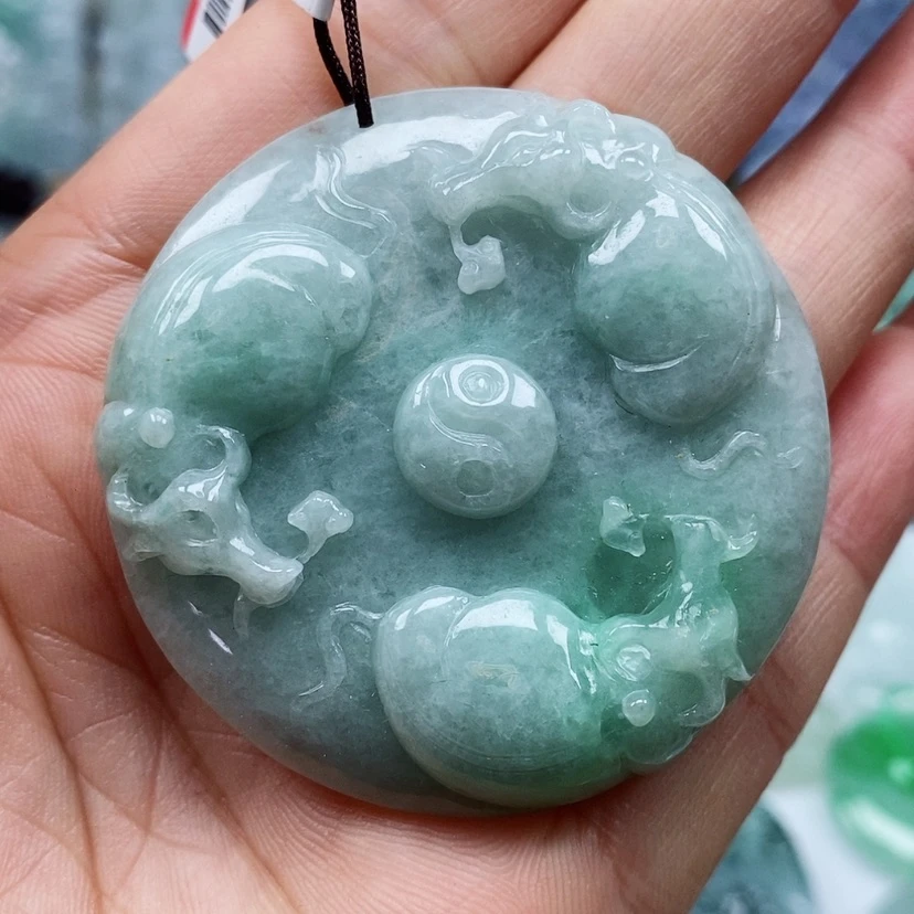 【闪购商品】翡翠颈饰未镶嵌天然翡翠A货牛气冲天八卦牌