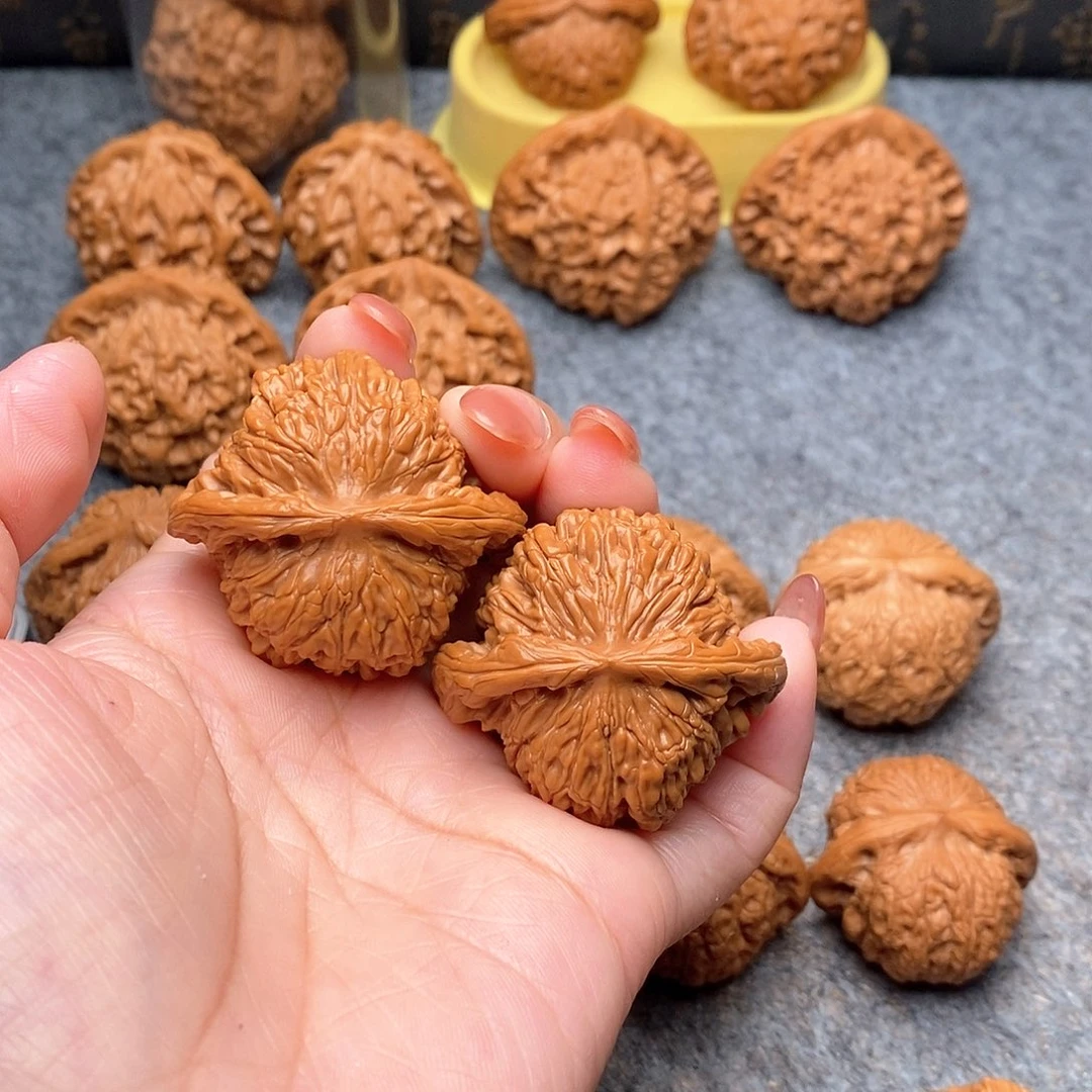 文玩核桃把件精品特价红皮四座楼43