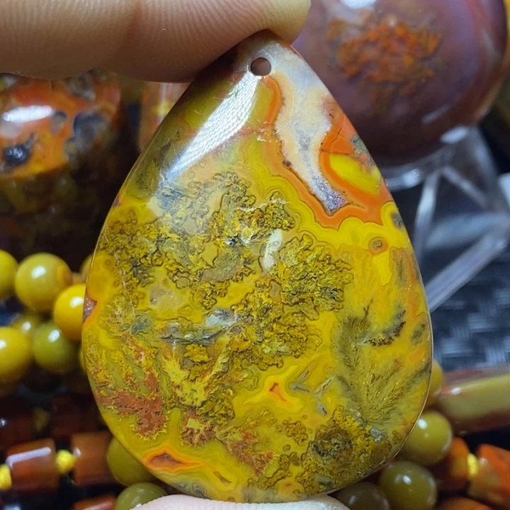 玛瑙/玉髓颈饰未镶嵌