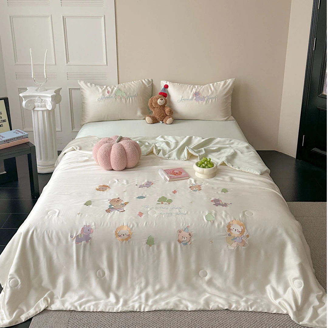 小玲子 小森林系列 高端天丝绣花大豆夏被 空调被 可爱卡通款