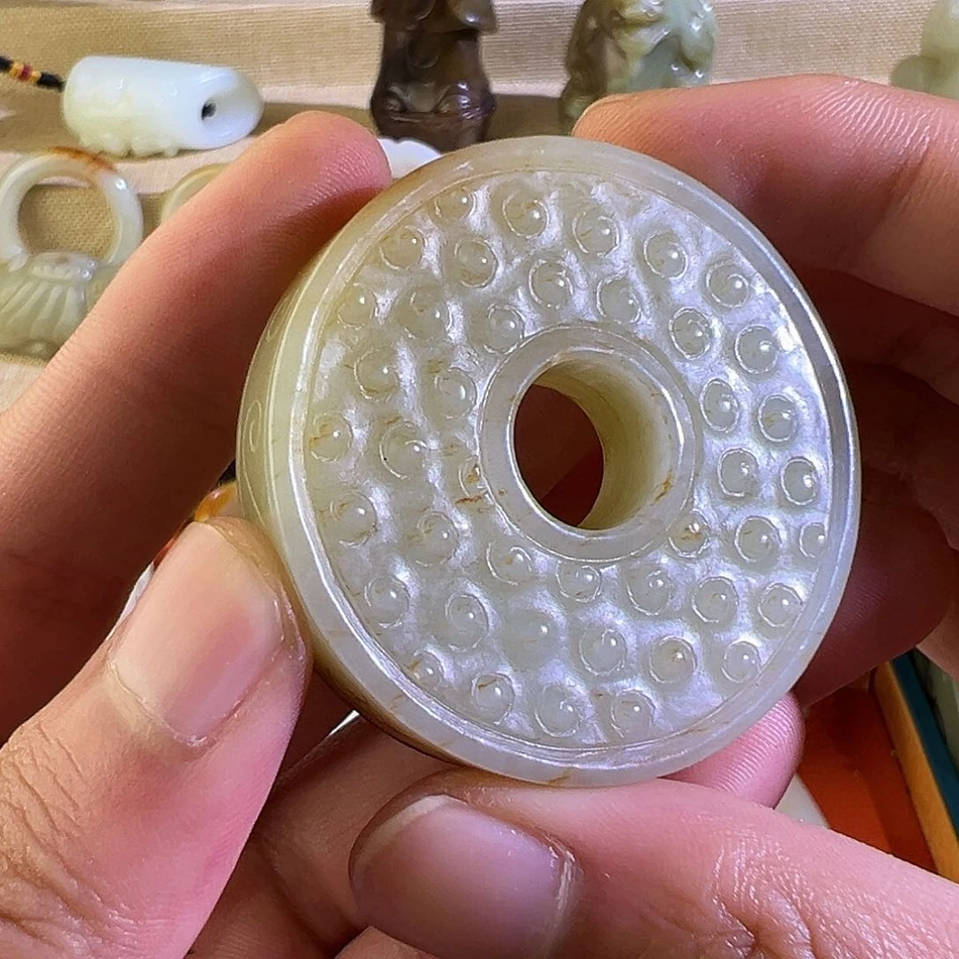 【***】和田玉未镶嵌颈饰