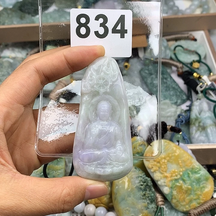 翡翠颈饰未镶嵌汤****使翡翠