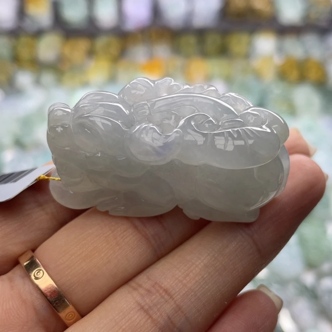 颈饰未镶嵌翡翠貔貅