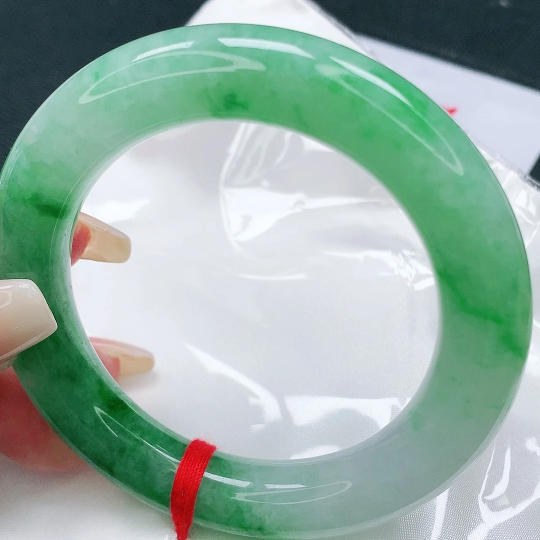 未镶嵌手镯翡翠66