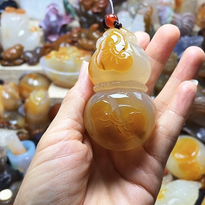 有***暏玛瑙/玉髓未镶嵌饰品